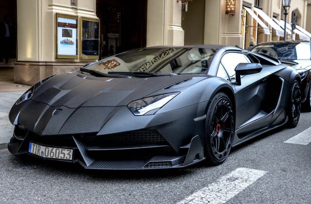 Lamborghini Mansory Carbonado Apertos